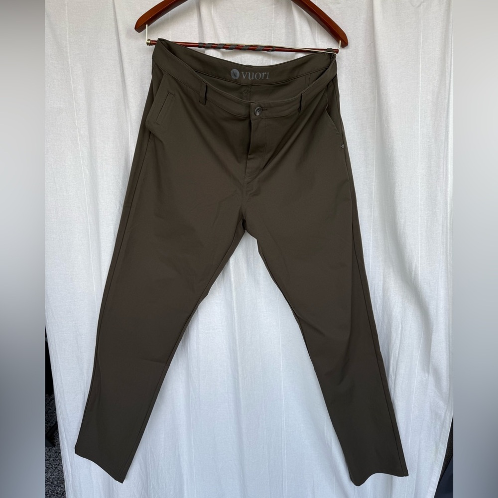 Vuori Cascade Tech Chino men’s pants. - dark oregano color